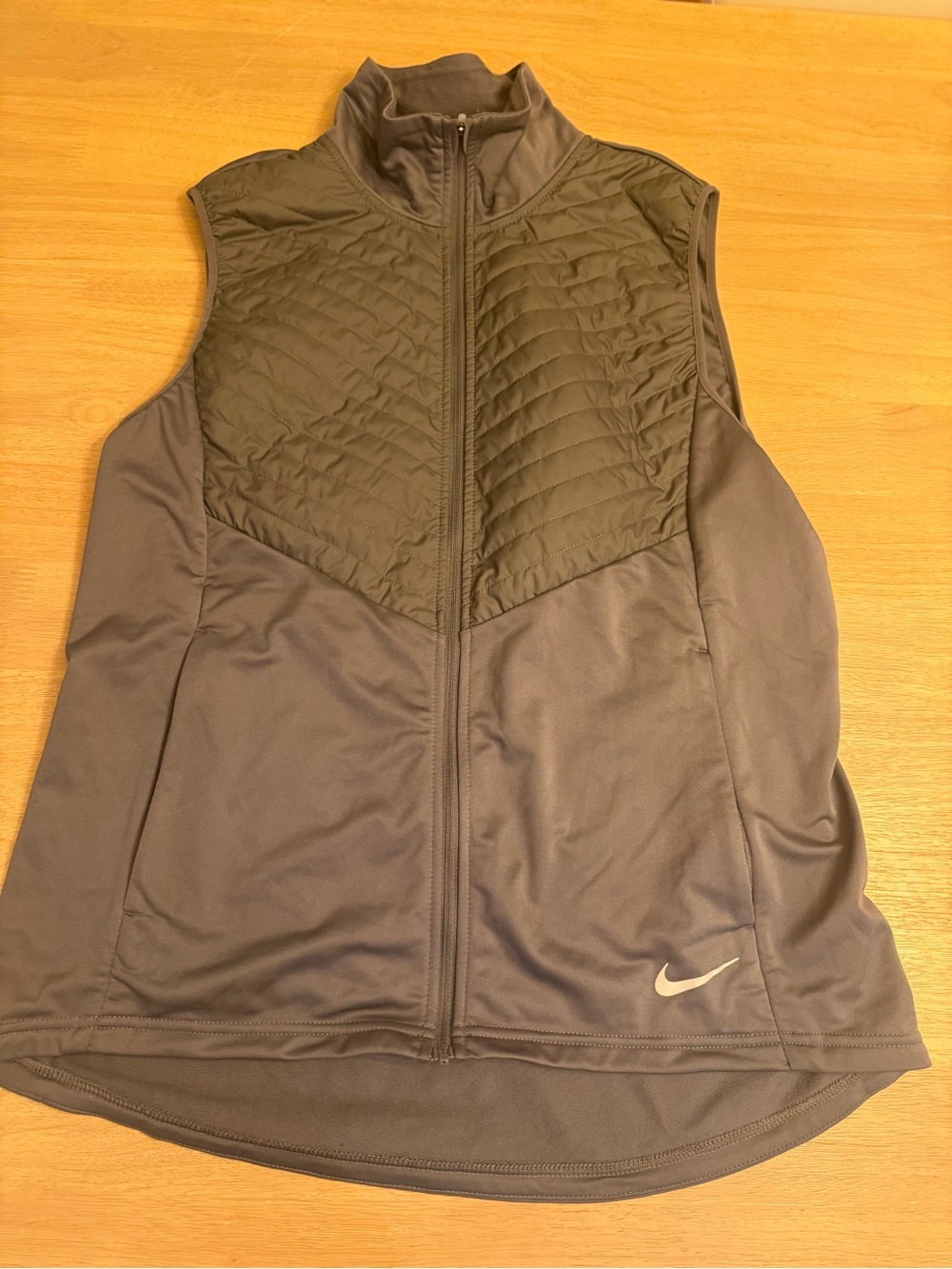 Nike Vest Womens Large gray Aerolayer Thermore Repel Running Full Zip